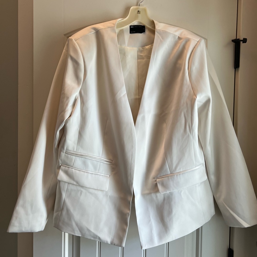 ASOS Design Ivory Satin Open Blazer Size M 8-10